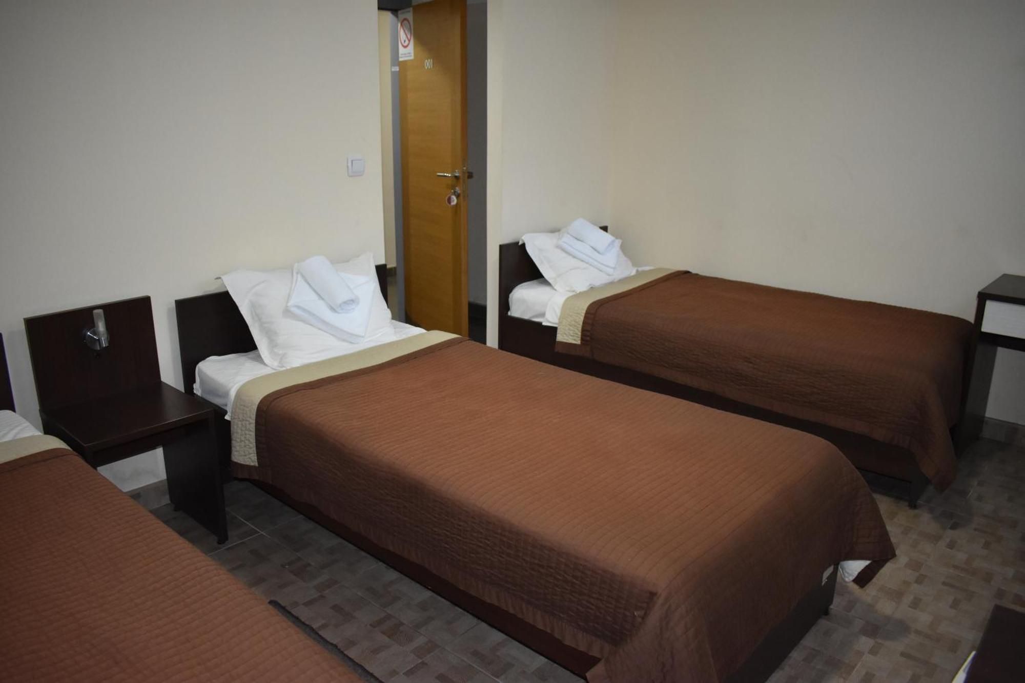 ג'אגודינה Garni Hotel Lion מראה חיצוני תמונה