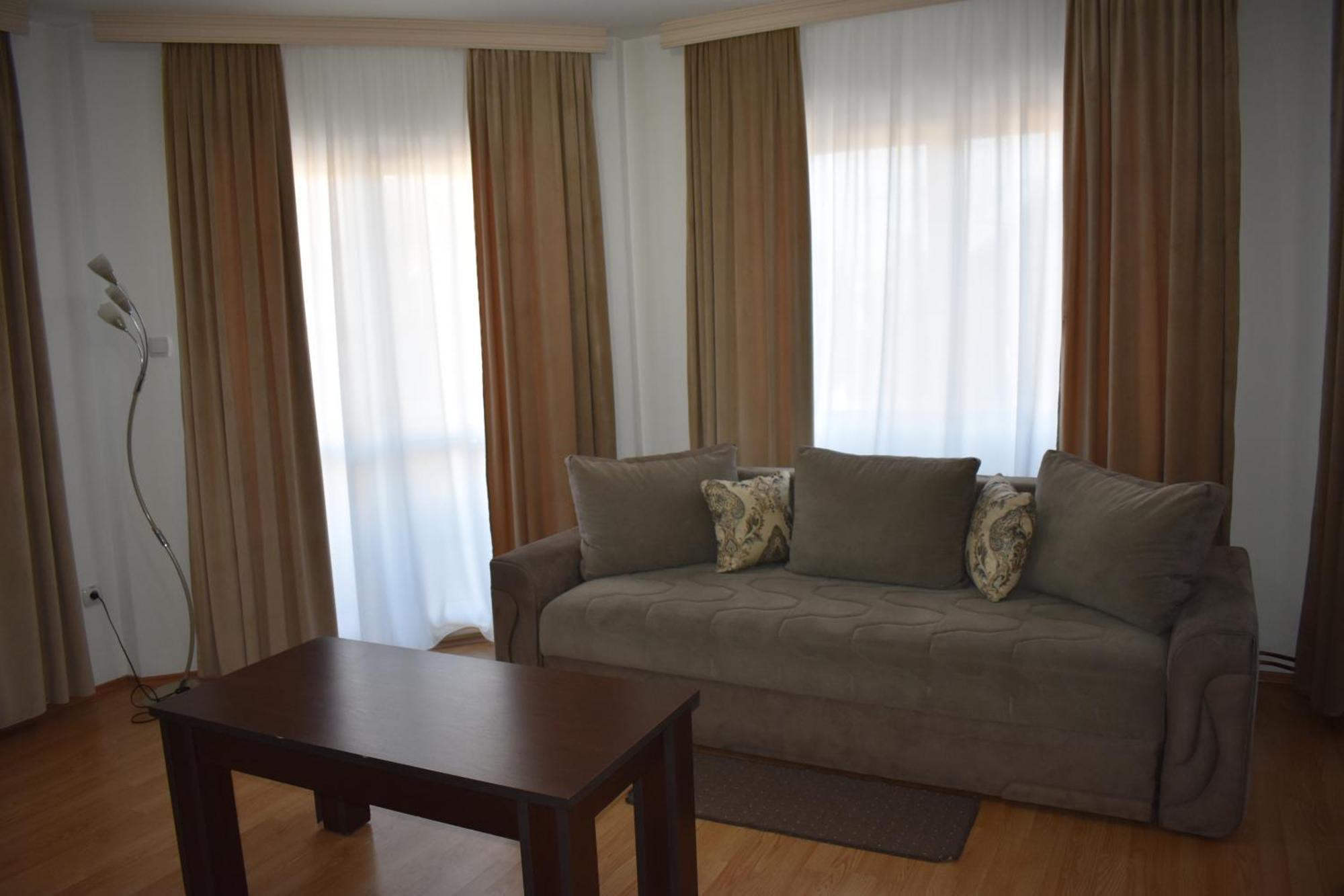 ג'אגודינה Garni Hotel Lion מראה חיצוני תמונה