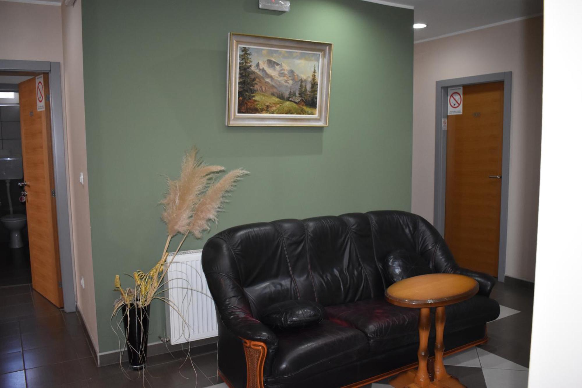 ג'אגודינה Garni Hotel Lion מראה חיצוני תמונה