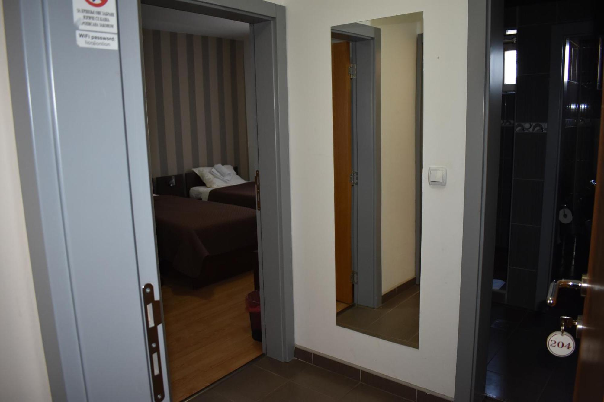ג'אגודינה Garni Hotel Lion מראה חיצוני תמונה