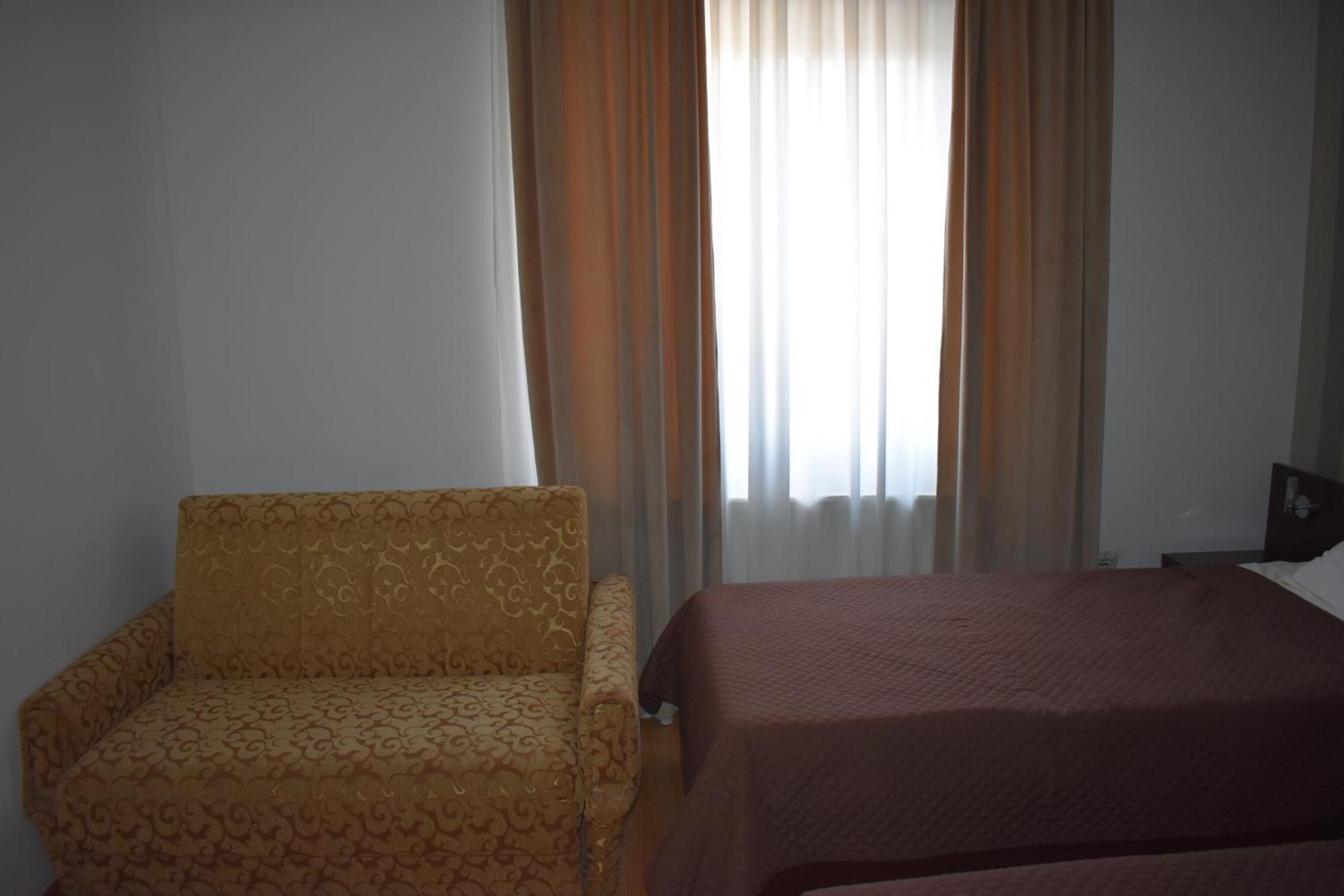 ג'אגודינה Garni Hotel Lion מראה חיצוני תמונה