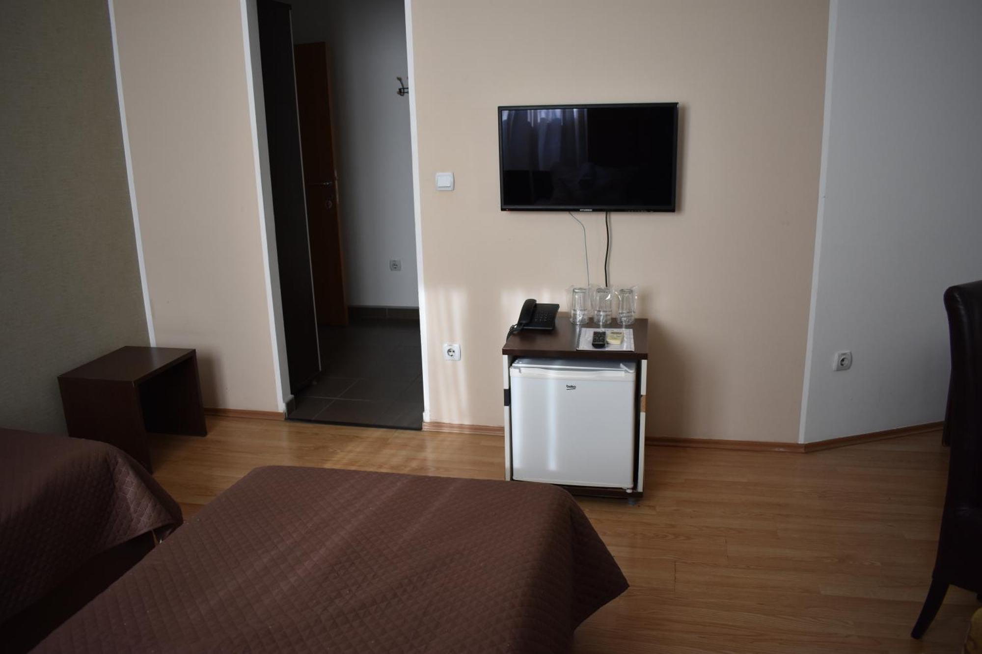 ג'אגודינה Garni Hotel Lion מראה חיצוני תמונה