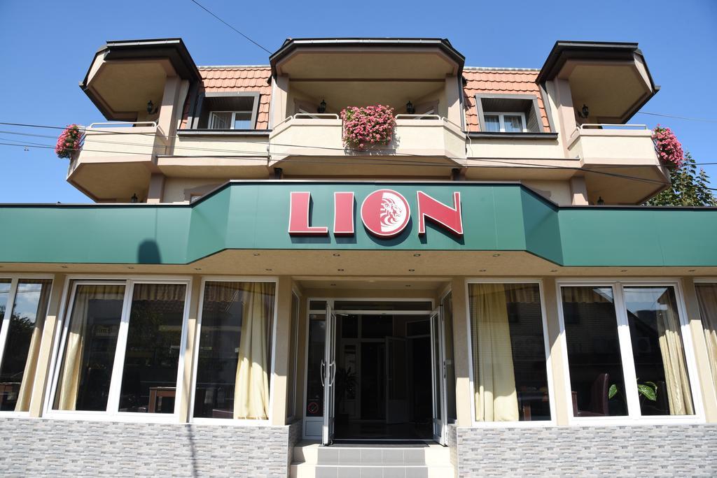 ג'אגודינה Garni Hotel Lion מראה חיצוני תמונה